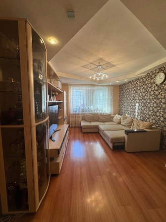 
  Продается 2-комн. квартира, 56 м², Мильчакова ул, д. 45
. Фото 1.