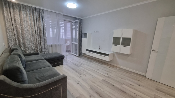 
  Продается 2-комн. квартира, 55 м², Тружеников ул, д. 80
. Фото 10.