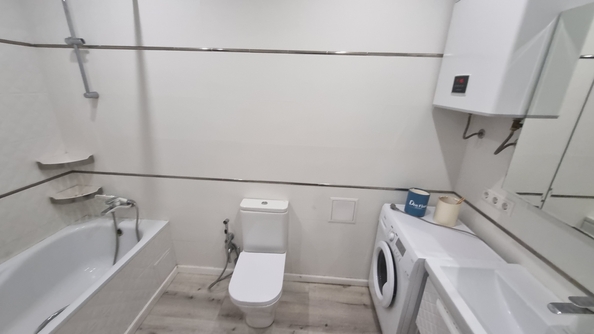 
  Продается 2-комн. квартира, 55 м², Тружеников ул, д. 80
. Фото 18.