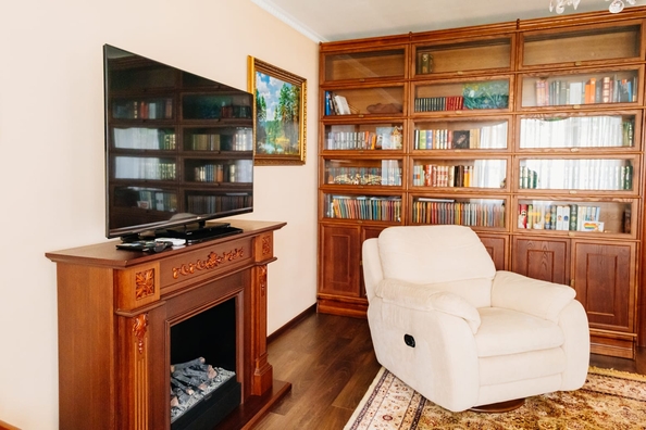 
  Продается 3-комн. квартира, 97 м², Комарова б-р, д. 12/1
. Фото 2.