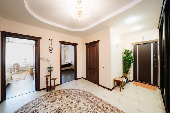 
  Продается 3-комн. квартира, 97 м², Комарова б-р, д. 12/1
. Фото 11.