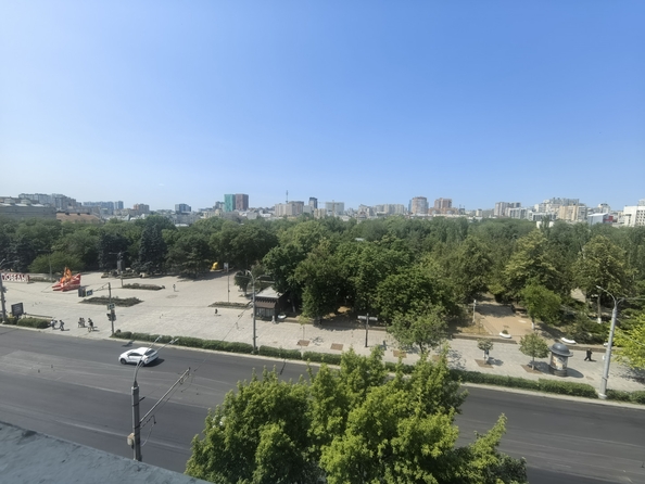 
  Продается 4-комн. квартира, 100 м², Большая Садовая ул, д. 60
. Фото 18.