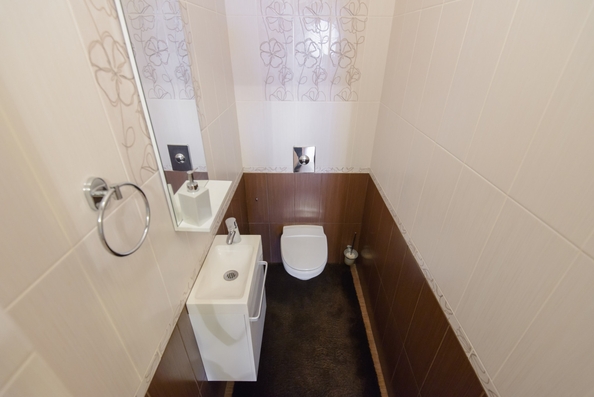 
  Продается 4-комн. квартира, 125.6 м², Комарова ул, д. 131а
. Фото 16.
