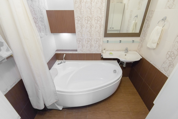 
  Продается 4-комн. квартира, 125.6 м², Комарова ул, д. 131а
. Фото 17.