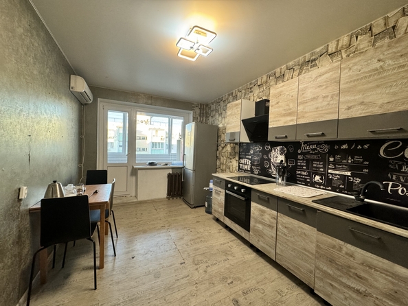 
  Продается 2-комн. квартира, 60 м², 40-летия Победы пр-кт, д. 75
. Фото 1.