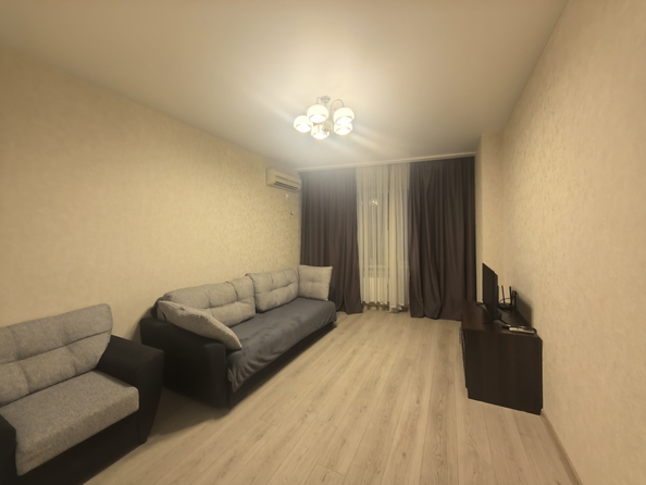 
  Продается 1-комн. квартира, 43 м², Береговая ул, д. 117
. Фото 1.