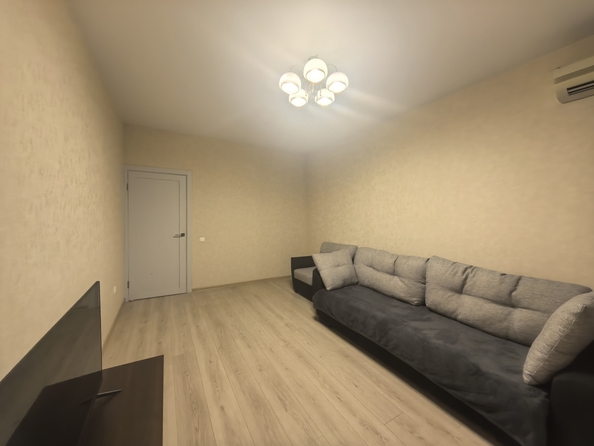 
  Продается 1-комн. квартира, 43 м², Береговая ул, д. 117
. Фото 5.