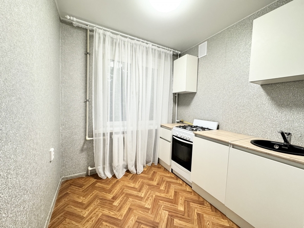 
  Продается 2-комн. квартира, 47 м², 40-летия Победы пр-кт, д. 75
. Фото 1.