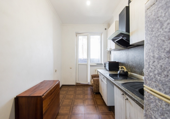 
  Продается 1-комн. квартира, 38 м², Стабильная ул, д. 15
. Фото 6.