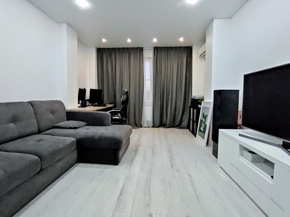 
  Продается 2-комн. квартира, 54.1 м², Таганрогская ул, д. 132
. Фото 2.