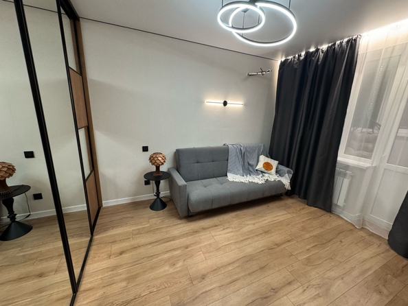 
  Продается 1-комн. квартира, 37.2 м², Зорге ул, д. 9
. Фото 6.