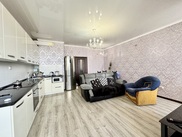 
  Продается 2-комн. квартира, 102 м², Пацаева ул, д. 16
. Фото 4.
