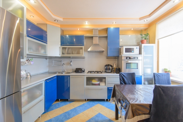 
  Продается 4-комн. квартира, 83.6 м², Павленко ул, д. 40
. Фото 7.