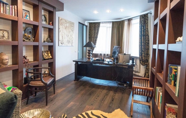 
  Продается 4-комн. квартира, 240 м², Социалистическая ул, д. 140
. Фото 20.