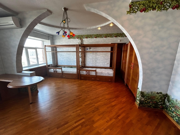 
  Продается 4-комн. квартира, 212 м², Большая Садовая ул, д. 39а
. Фото 12.