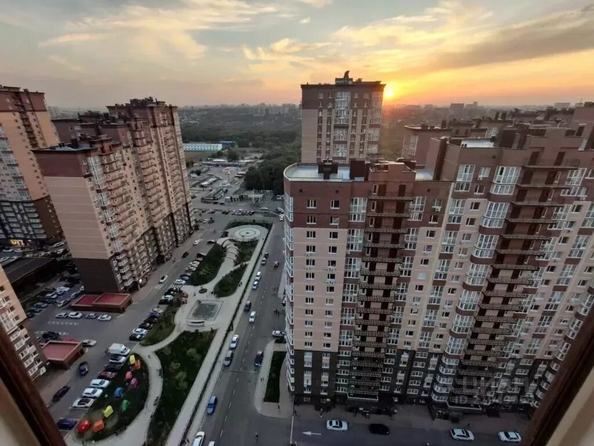 
  Продается 1-комн. квартира, 37 м², Берберовская ул, д. 28
. Фото 8.