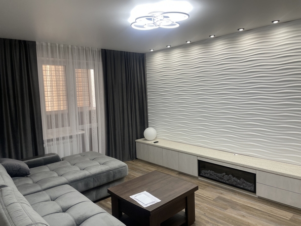 
  Продается 2-комн. квартира, 65 м², 11-я улица ул, д. 76/88
. Фото 1.