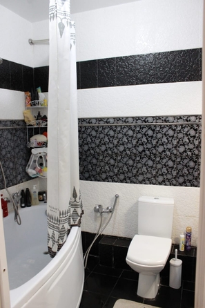 
  Продается 2-комн. квартира, 67 м², Матросова ул, д. 35
. Фото 6.