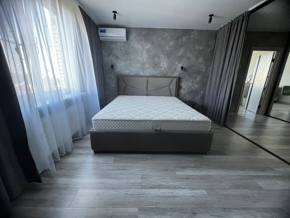 
  Продается 2-комн. квартира, 65.6 м², 2-я Краснодарская ул, д. 169б
. Фото 3.