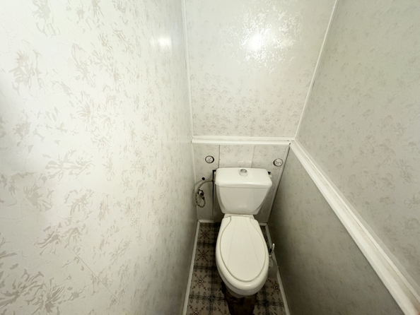 
  Продается 3-комн. квартира, 64 м², Садовая ул, д. 8
. Фото 7.