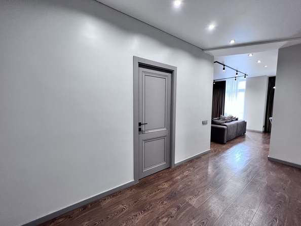 
  Продается 3-комн. квартира, 85 м², Берберовская ул, д. 8
. Фото 20.