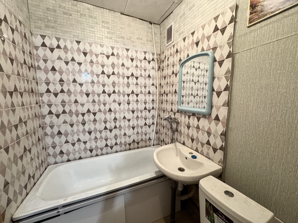 
  Продается 1-комн. квартира, 31 м², Малюгиной ул, д. 278
. Фото 8.