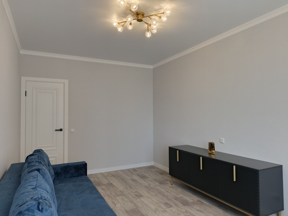 
  Продается 3-комн. квартира, 82 м², 26-я линия ул, д. 35/1
. Фото 8.