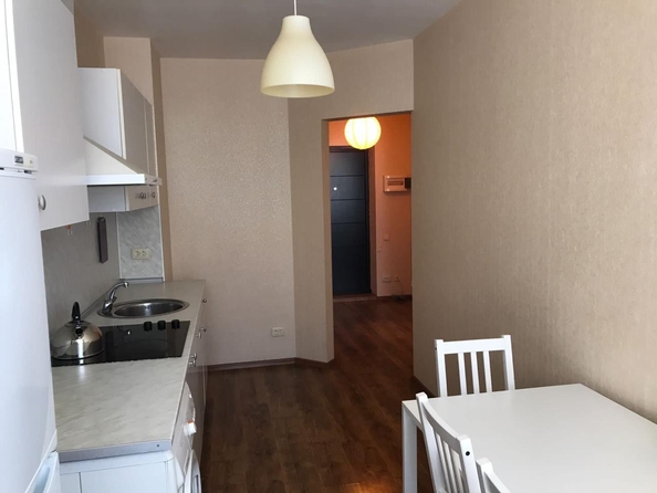 
  Продается 1-комн. квартира, 37.8 м², Стабильная ул, д. 11
. Фото 7.