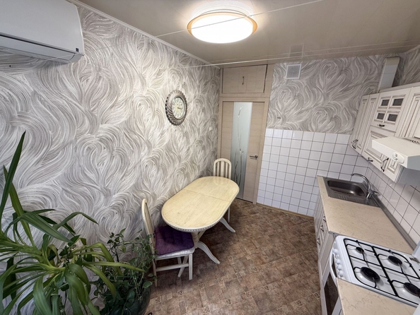 
  Продается 3-комн. квартира, 65 м², Зорге ул, д. 25
. Фото 3.
