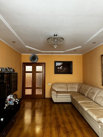 
  Продается 2-комн. квартира, 75 м², Соборный пер, д. 94
. Фото 2.