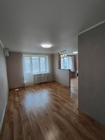 
  Продается 1-комн. квартира, 37 м², Абаканская ул, д. 24
. Фото 2.