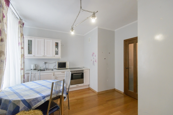 
  Продается 2-комн. квартира, 56 м², Вересаева ул, д. 103/2
. Фото 2.