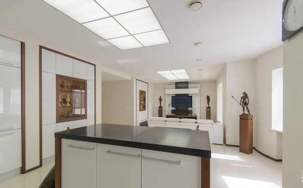 
  Продается 4-комн. квартира, 165 м², Филимоновская ул, д. 78
. Фото 6.