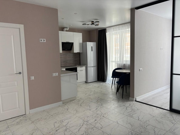 
  Продается 2-комн. квартира, 42 м², Комарова б-р, д. 1
. Фото 1.