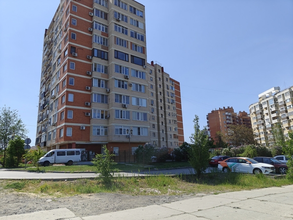 
  Продается 3-комн. квартира, 67.5 м², Половинко ул, д. 280
. Фото 29.