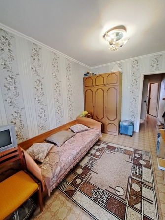 
  Продается 3-комн. квартира, 65 м², Днепропетровская ул, д. 48
. Фото 5.