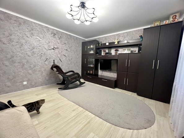 
  Продается 3-комн. квартира, 63 м², 40-летия Победы пр-кт, д. 308/3
. Фото 3.