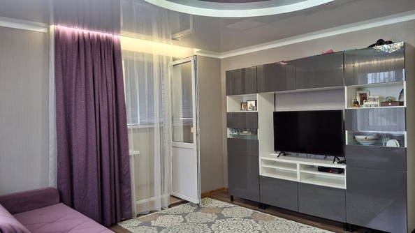 
  Продается 2-комн. квартира, 55.5 м², Кавказский пер, д. 12
. Фото 2.