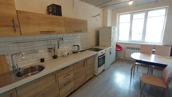 
  Продается 2-комн. квартира, 62 м², Воровского ул, д. 17
. Фото 2.