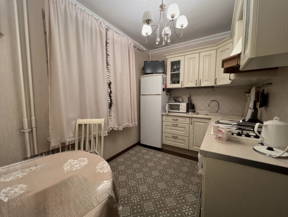 
  Продается 2-комн. квартира, 56.4 м², Днепропетровская ул, д. 48
. Фото 2.