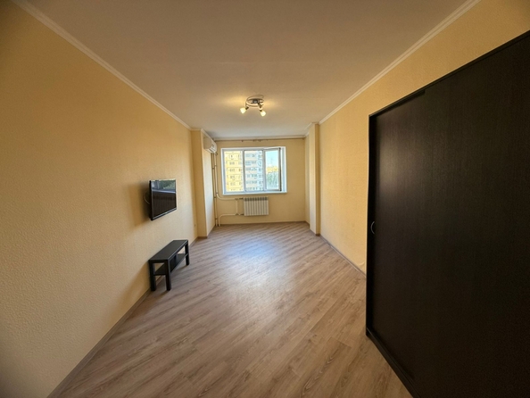 
  Продается 1-комн. квартира, 47 м², Заводская ул, д. 1/38
. Фото 1.