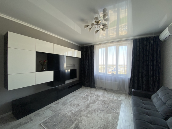 
  Продается 2-комн. квартира, 56 м², Жданова ул, д. 7
. Фото 4.