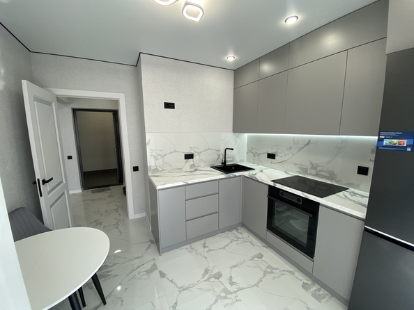 
  Продается 1-комн. квартира, 36 м², Еременко ул, д. 114
. Фото 2.