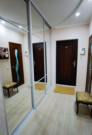 
  Продается 2-комн. квартира, 80 м², Филимоновская ул, д. 128
. Фото 6.