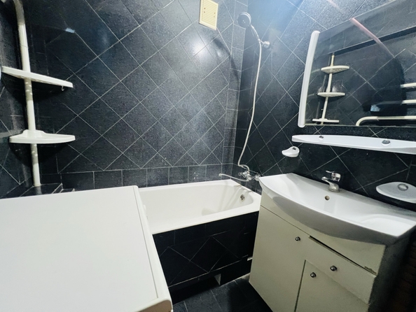 
  Продается 2-комн. квартира, 48 м², Вятская ул, д. 41/1
. Фото 13.