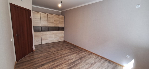 
  Продается 1-комн. квартира, 37 м², Берберовская ул, д. 28
. Фото 3.