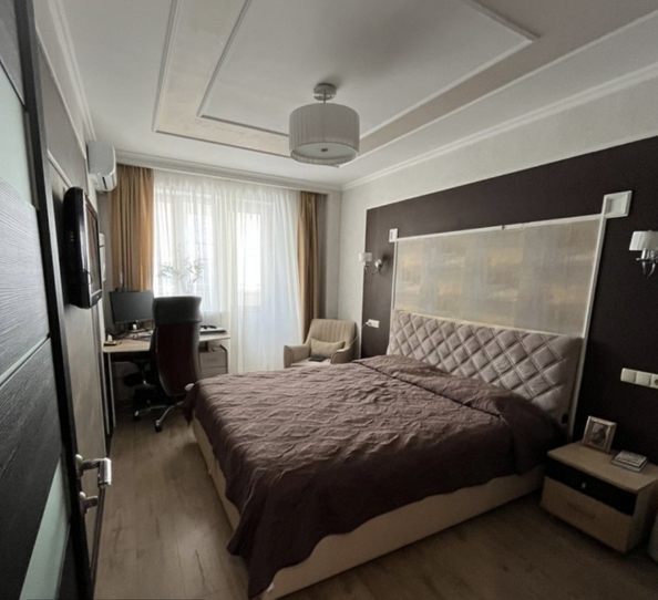 
  Продается 3-комн. квартира, 84.7 м², Жмайлова ул, д. 4е
. Фото 4.