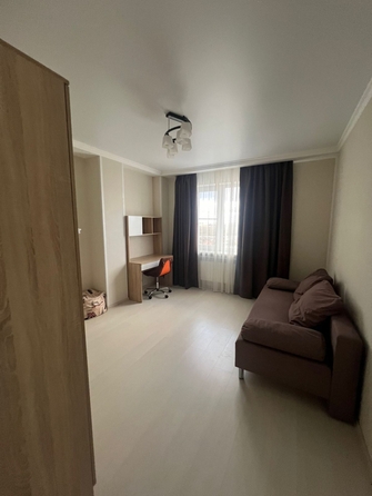 
  Продается 3-комн. квартира, 79 м², Таганрогская ул, д. 132
. Фото 4.