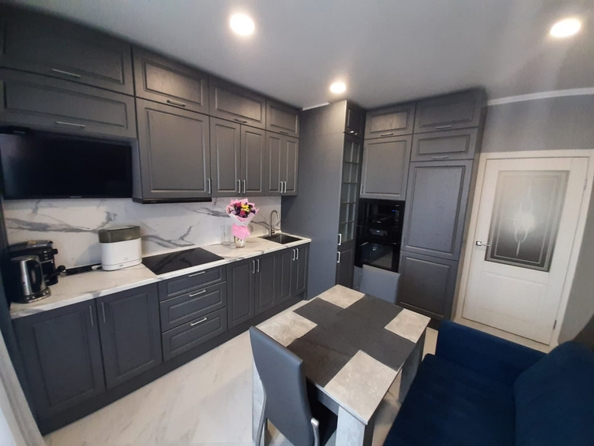 
  Продается 2-комн. квартира, 56 м², Ткачева ул, д. 25
. Фото 1.