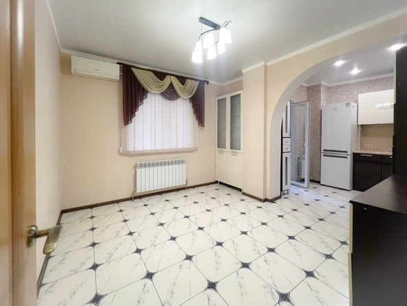 
  Продается 2-комн. квартира, 68 м², 20-я улица ул, д. 43
. Фото 2.